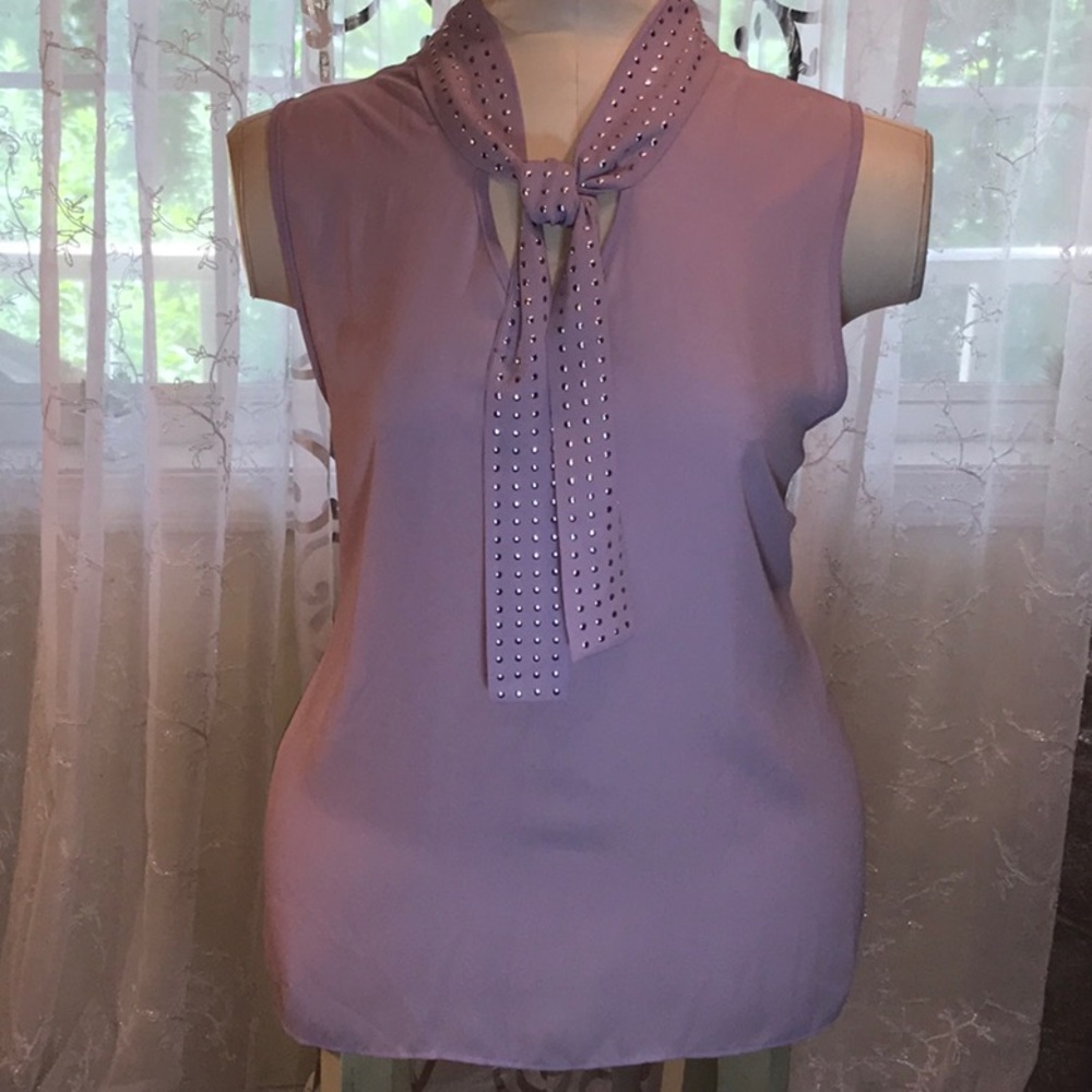 Lavender sleeveless top 🍬